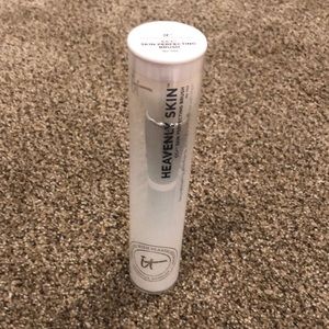 It cosmetics CC+ skin perfecting brush